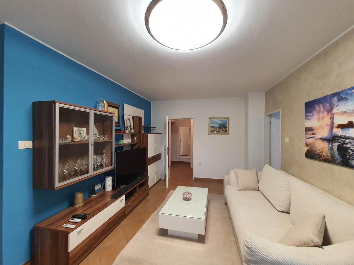 Medicalgold Apartment Koper Exterior photo